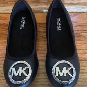 Michael Kors FAYE RIA  - Little Girls Black Ballet Flats - Size 2